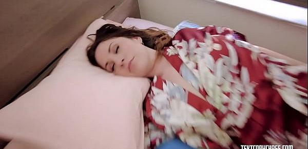  Amiee Cambridge in Tight Bed for a Limp Milf